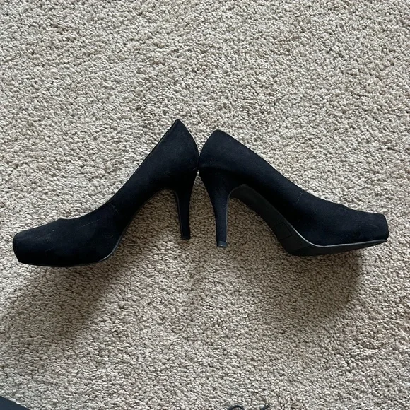 Black Suede Candies High heels Size 7.5 - Picture 3 of 5